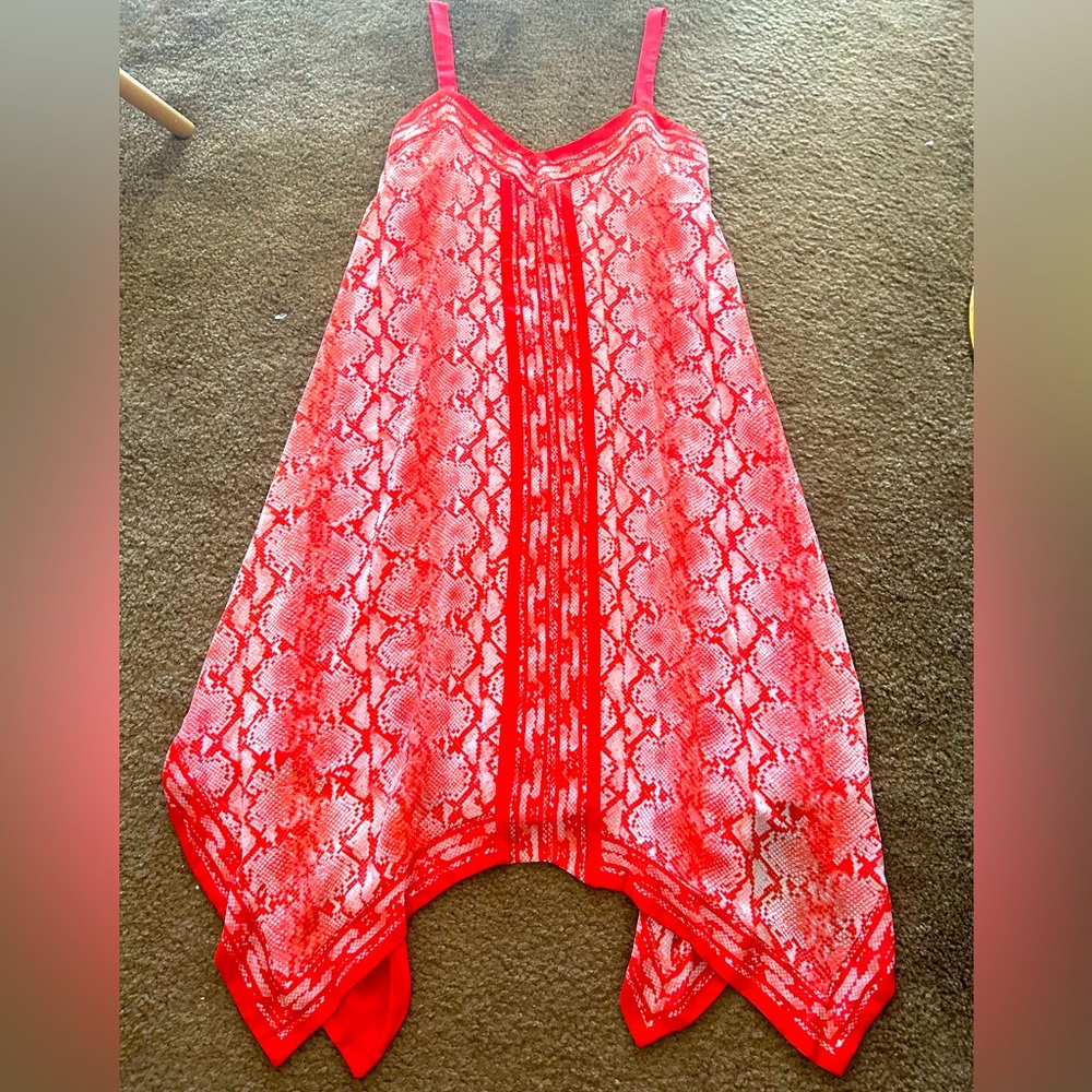 𝐌𝐈𝐂𝐇𝐀𝐄𝐋 𝐊𝐎𝐑𝐒 ⓜⓚ Handkerchief Hem Maxi Dress